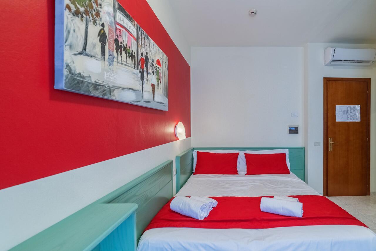 Hotel Airone (Adults Only) Bibione Bagian luar foto