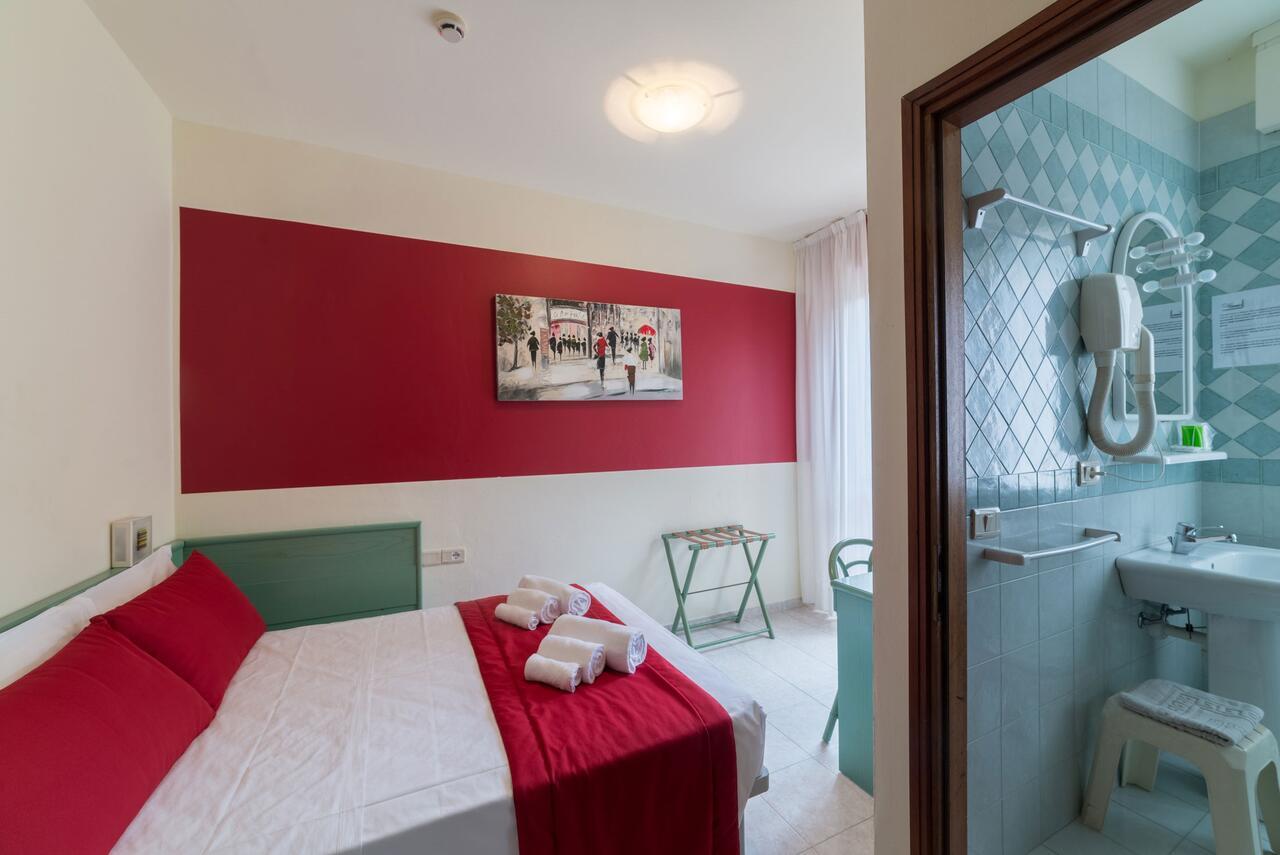 Hotel Airone (Adults Only) Bibione Bagian luar foto
