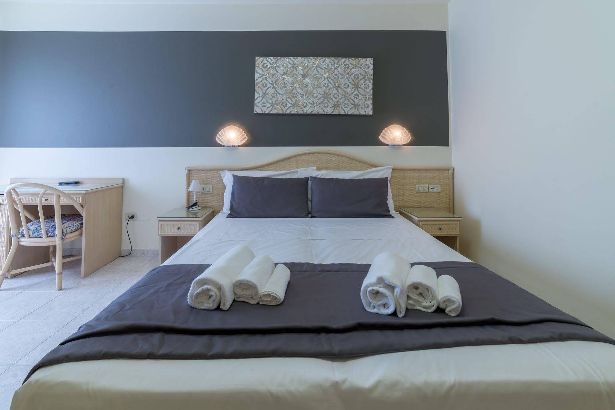 Hotel Airone (Adults Only) Bibione Bagian luar foto