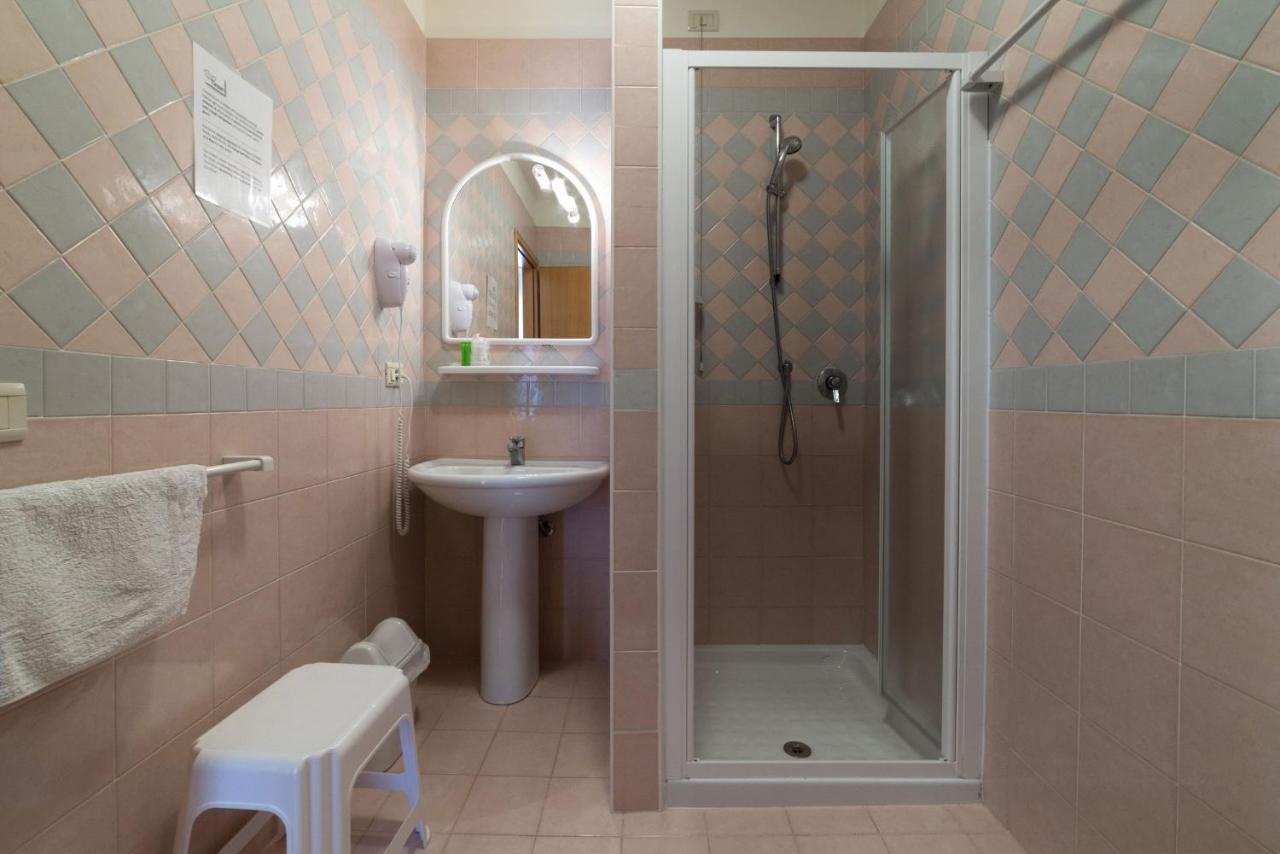 Hotel Airone (Adults Only) Bibione Bagian luar foto