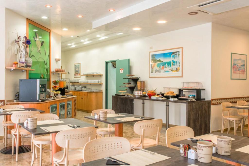 Hotel Airone (Adults Only) Bibione Bagian luar foto