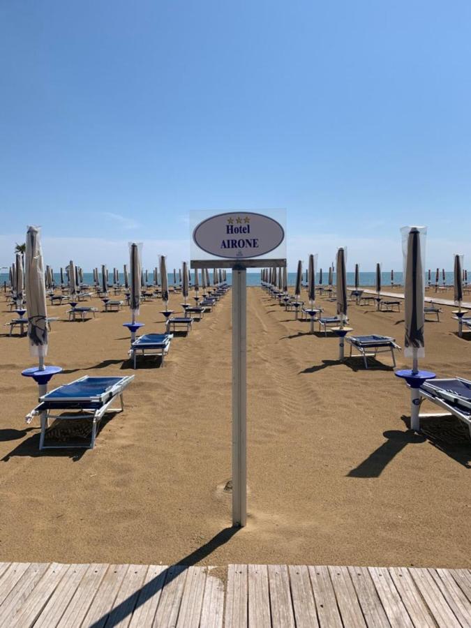 Hotel Airone (Adults Only) Bibione Bagian luar foto